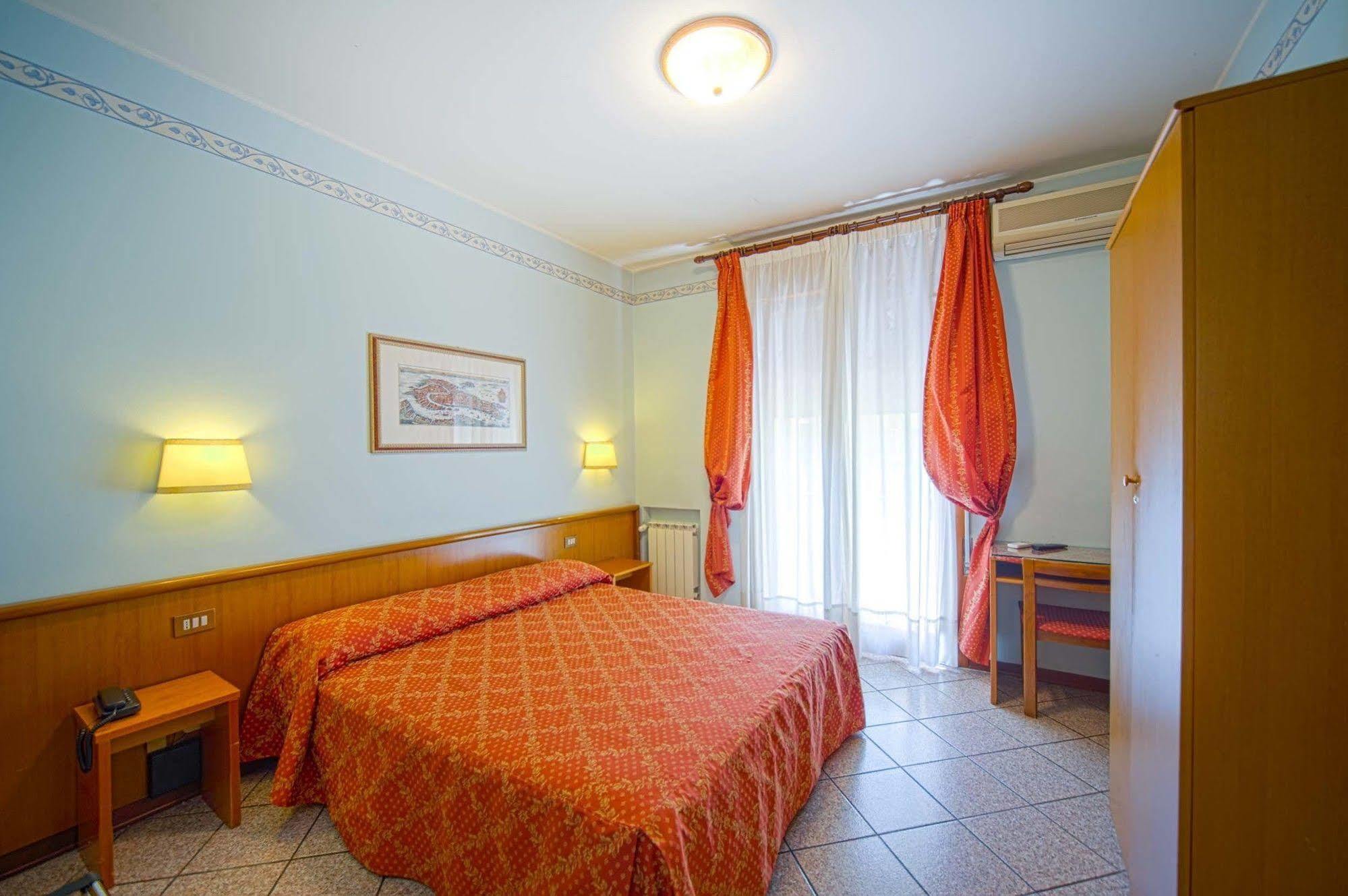 Piave Apartment Mestre Exterior photo